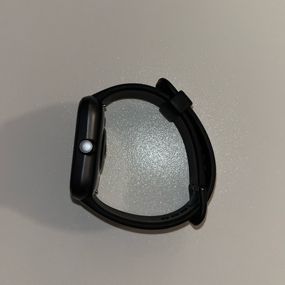 SKG Smartwatch for Women - Picture 4 of 11